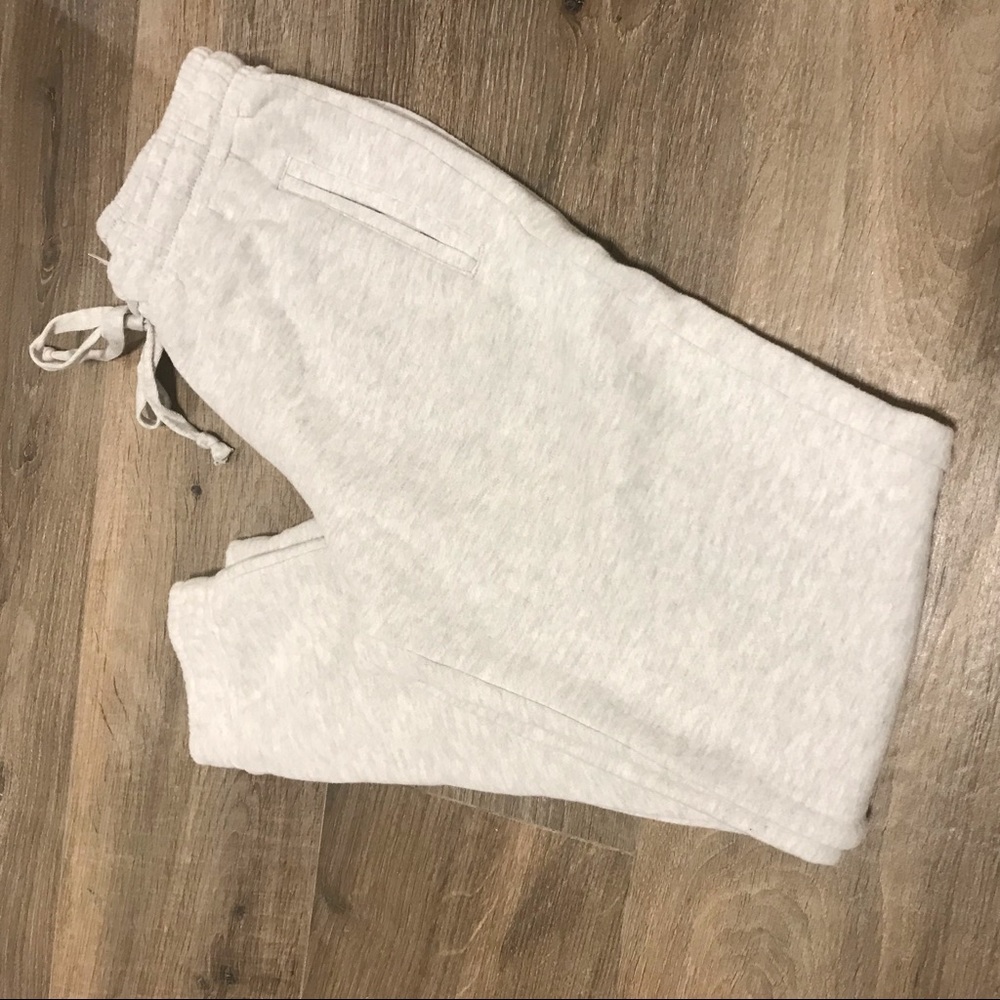 Brandy Melville Rosa Drawstring Sweatpants - Picture 7 of 8